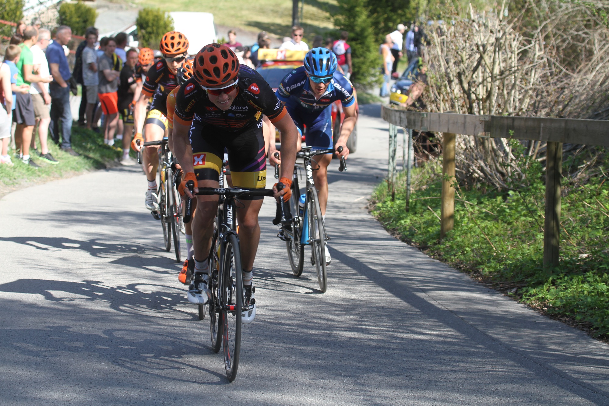 DOMINANS: Carl Fredrik Hagen leder det avgjørende bruddet opp Riperbakken . FOTO: Jarle Fredagsvik, procycling.no
