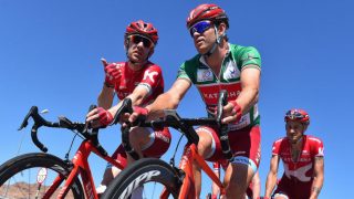 TIL STAVANGER: I oppkjøringen til NM vil Michael Mørkøv ankomme Stavanger for å pushe Alexander Kristoff på trening. Her er de to avbildet under ritt i Midtøsten tidligere i sesongen. FOTO: Tim De Waele/TDWSPORT.COM