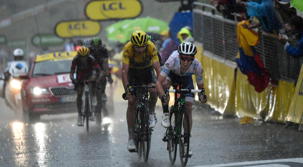STERK: Adam Yates klatret meget godt på den siste etappen i Pyreneene. Foto: JEFF PACHOUD (Scanpix/Afp)