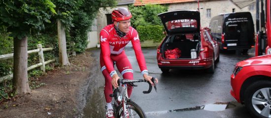 UT Å SHOPPE HJUL: Katusha vil ta mindre ansvar mot slutten av etappene i årets Tour de France. Det gir både fordeler og ulemper for Alexander Kristoff. Her er han avbildet i Port-En-Bessin-Huppain før årets Tour de France. FOTO: Tim De Waele/TDWSPORT.COM