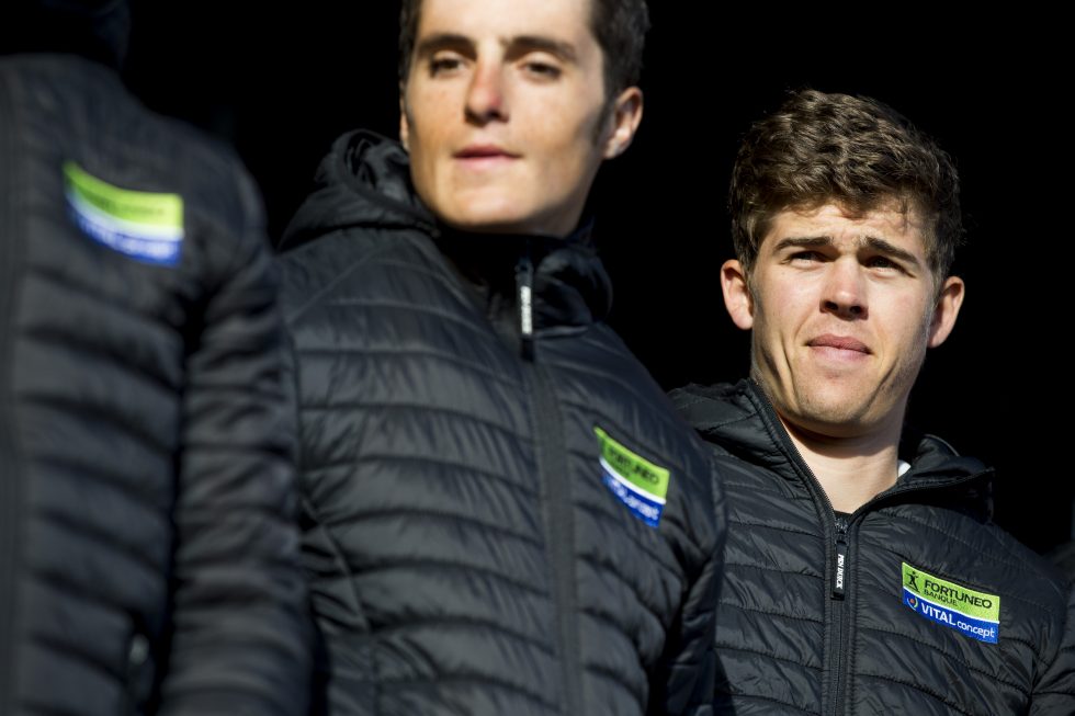 I HØYE NORD: Vegard Breen (Fortuneo-Vital Concept) under en lagpresentasjon i Bodø onsdag kveld. Sykkelrittet Arctic Race of Norway 2016 starter torsdag. Foto: Vegard Wivestad Grøtt / NTB scanpix