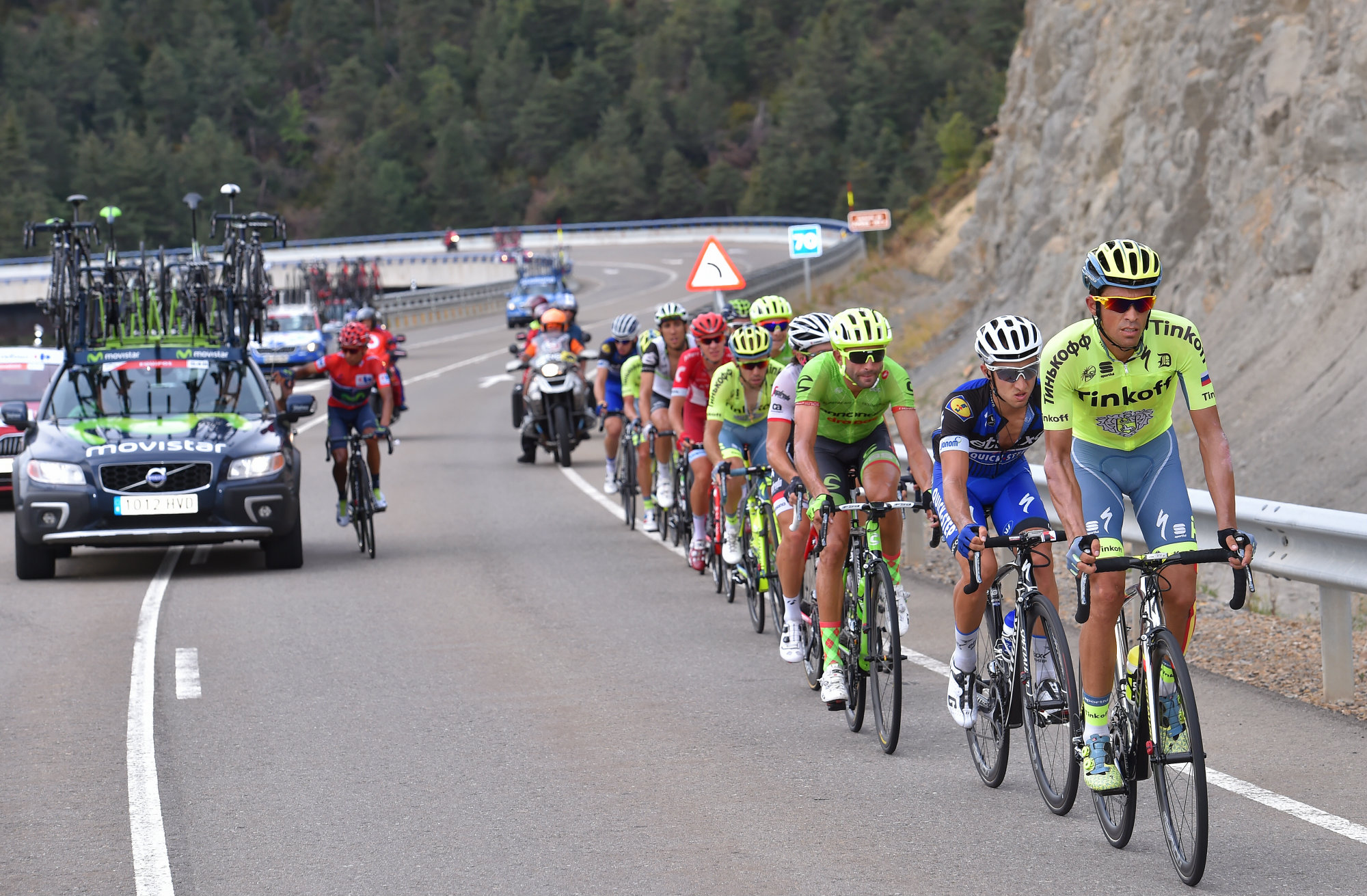 SPADDE PÅ: Alberto Contador tok ingen sjanser på å bli kjørt inn, så han la ned sin skjerv krefter i front av utbrytergruppa. FOTO: Tim De Waele/TDWSPORT.COM