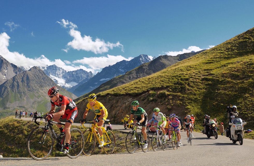 2011: Evans og Voeckler jakter Andy Schleck på vei mot målgang på col du Galibier. Foto: Tim de Waele (©TDWSport.com)