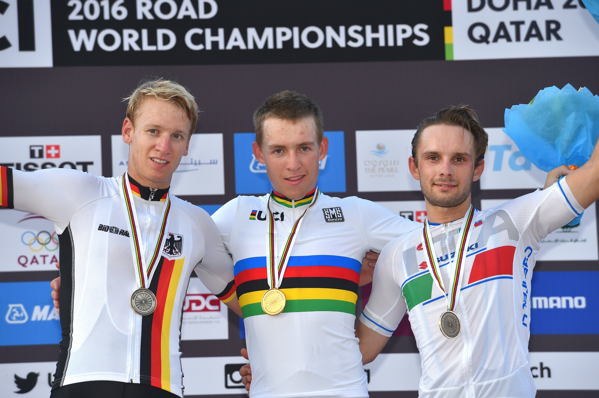 TRE FOR FRAMTIDA: Pascal Ackermann, Kristoffer Halvorsen og Jakub Mareczko. FOTO: Tim De Waele/TDWSPORT.COM