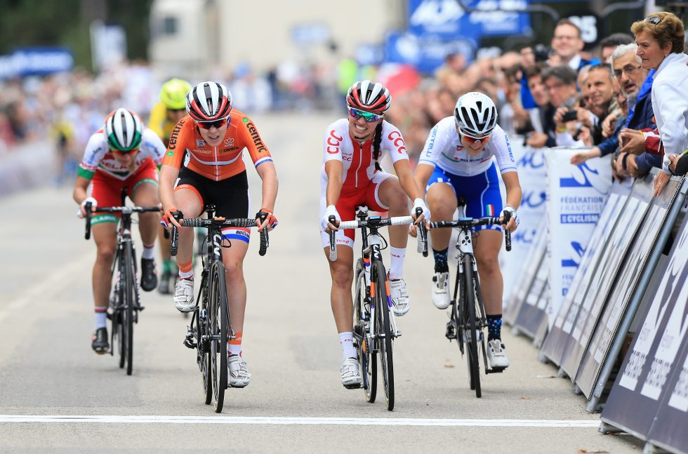 Cycling: 1st European Road Championships 2016 / Elite Women’s Road Race Arrival / Sprint / Anna VAN DER BREGGEN (NED) / Katarzyna NIEWIADOMA (POL) / Elisa LONGO BORGHINI (ITA) / Alena AMIALIUSIK (BLR) / Plumelec - Plumelec (112,2km) / / © Tim De Waele