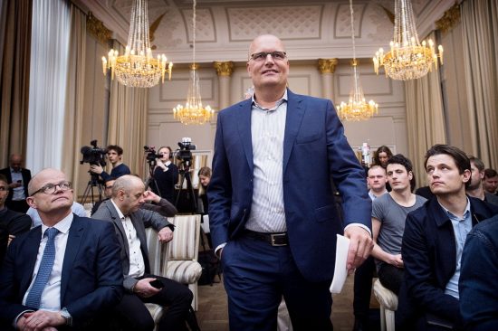 LOVER BORT ØREFIKER: Bjarne Riis har gjort egne feil og mener han har betalt en høy pris for det. Som sportssjef i Team VéloConcept lover han at hans utøvere ikke skal rote seg bort i dopingsaker. Ellers får de med ham å gjøre. FOTO: Niels Meilvang/Scanpix