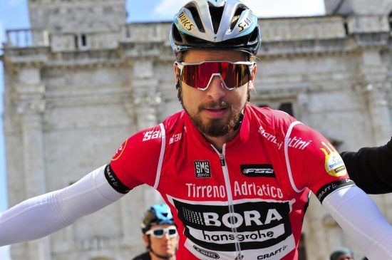 FJORÅRSVINNER: Arnaud Demare vant 216-utgaven av La Primavera. Alexander Kristoff endte på sjetteplass. Foto: AFP PHOTO / MARCO BERTORELLO