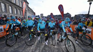 HEDRET SCARPONI: Astana syklet litt livs vanskeligste ritt under Liège-Bastogne-Liège. Flere av lagkameratene til Michele Scarponi gråt åpenlyst ved starten av rittet. FOTO: Tim De Waele/TDWSPORT.COM