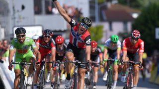 OVERRASKET: Nacer Bouhanni (i grønt) var den store favorittet