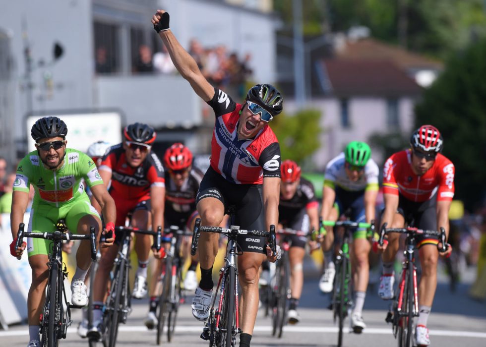 OVERRASKET: Nacer Bouhanni (i grønt) var den store favorittet