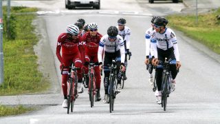 STILSTAND I FORHANDLINGENE: Alexander Kristoff vil høre hva andre lag kan tilby ham under Tour de France kommende måned. Her sjekker han for første gang ut NM-løypa i Stjørdal. FOTO: Jarle Fredagsvik