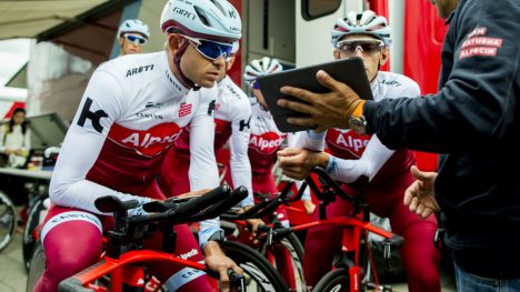 SLAGPLAN: Kristoff og Katusha-Alpecin vil ikke ta for mye ansvar i spurten på andre etappe i Tour de France. Foto: Vegard Wivestad Grøtt/NTB scanpix