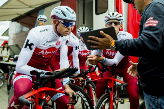 SLAGPLAN: Kristoff og Katusha-Alpecin vil ikke ta for mye ansvar i spurten på andre etappe i Tour de France. Foto: Vegard Wivestad Grøtt/NTB scanpix