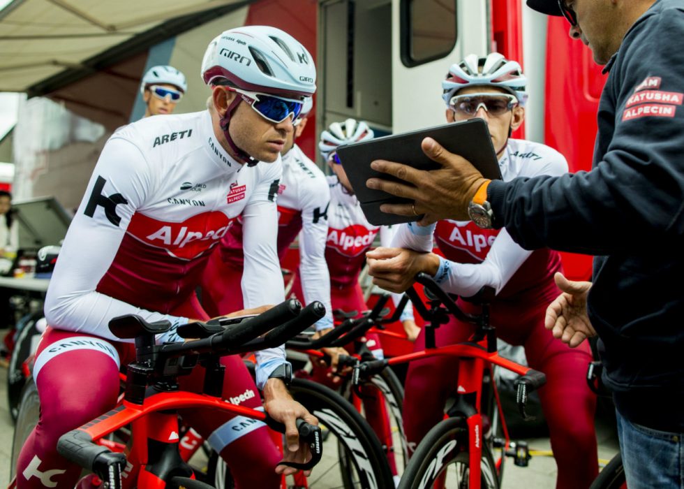 SLAGPLAN: Kristoff og Katusha-Alpecin vil ikke ta for mye ansvar i spurten på andre etappe i Tour de France. Foto: Vegard Wivestad Grøtt/NTB scanpix