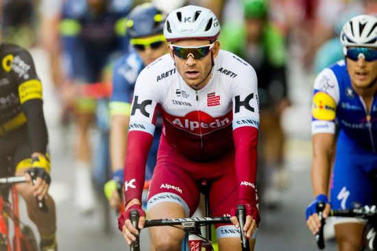 LANGT BAK: Alexander Kristoff trillet til slutt inn til en 15. plass på den andre etappen i Tour de France. Foto: Vegard Wivestad Grøtt / NTB scanpix