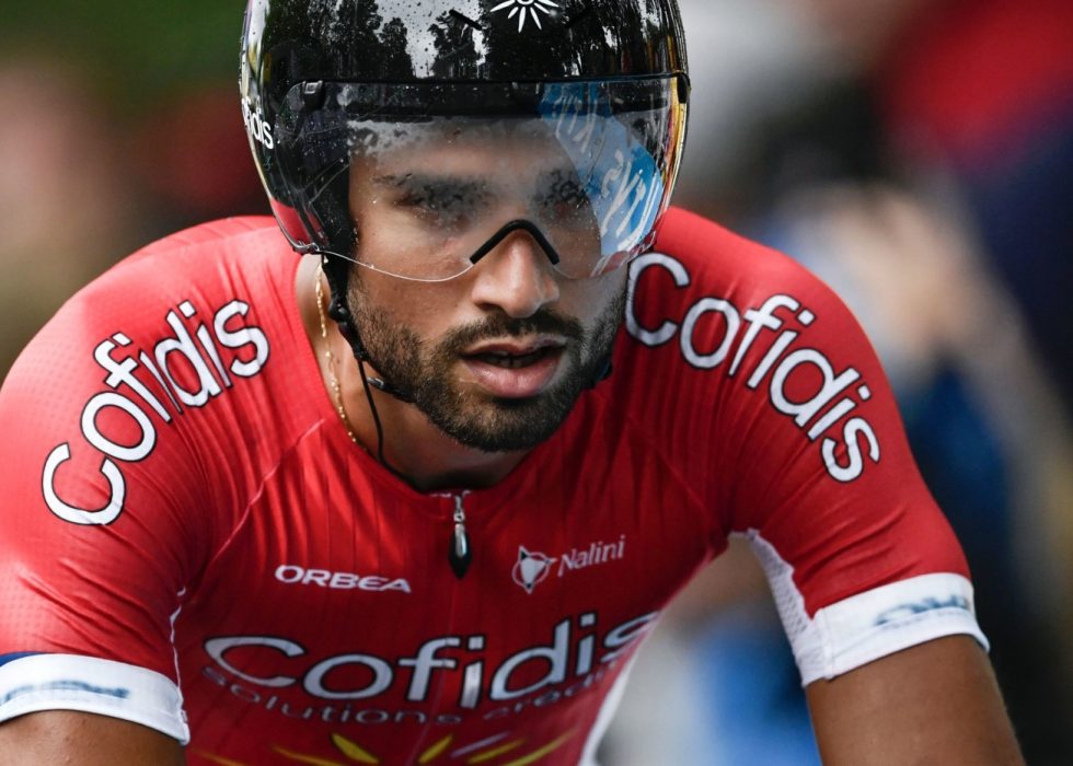 BOUHANNI: Nacer Bouhanni har i flere år vært en kontroversiell figur i feltet. Foto: / AFP PHOTO / Jeff PACHOUD