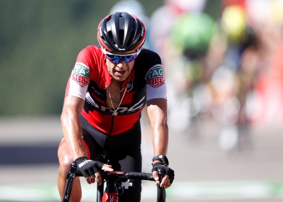 STYGT SKADET: RIchie Porte veltet stygt på den niende etappen. Foto: REUTERS/Christian Hartmann