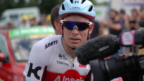 NUMMER FIRE: En slagen og forbauset Kristoff etter den 10. Tour de France-etappen. FOTO: HC Prigge/procycling.no