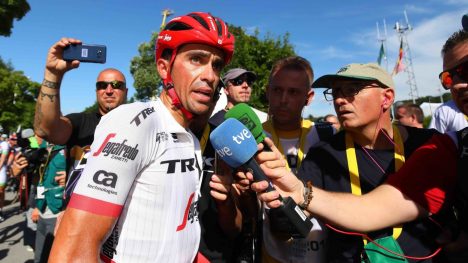 IKKE SLÅTT: Contador kan bli en joker i årets tour. FOTO: Tim de Waele.