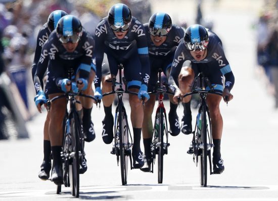 KRISEN AVBLÅST: VM i lagtempo har oppnådd enighet mellom profflagene og det internasjonale forbundet. Her er Edvald Boasson Hagen i aksjon for Team Sky under 2013-touren. Foto: Cornelius Poppe / NTB scanpix