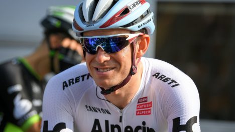 NESTEN NØGD: Alexander Kristoff signerer i dag en toårskontrakt med UAE Team Emirates. Det er bare én ting han gjerne skulle ha endret på etter en hektisk overgangssommer. FOTO: Tim De Waele/TDWSPORT.COM