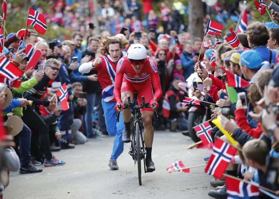 FULL FEST: Boasson Hagen på vei opp Fløyen i Bergen under VM. FOTO: Cornelius Poppe/NTB Scanpix