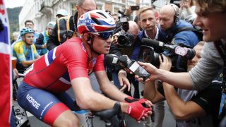 SØLVGUTT: Alexander Kristoff snakker med pressen etter å ha spurtet til VM-sølv på Festplassen i Bergen. FOTO: Cornelius Poppe / NTB scanpix