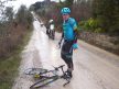 AUUU! Truls Korsæth landet tungt på hofta under Strade Bianche. Etter en ukes trening i Frankrike