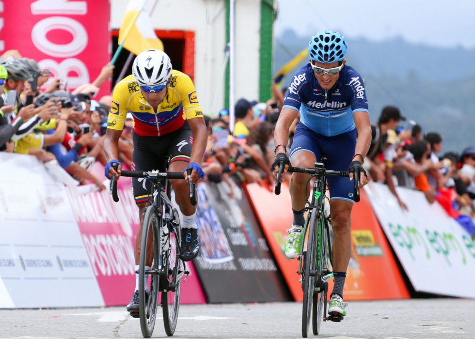 OVERFALT: Oscar Sevilla (til høyre)