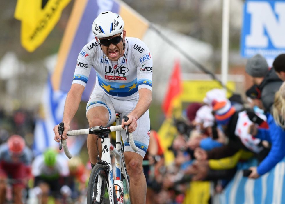 SISTE FORSØK: Alexander Kristoff støtet fra gruppa han satt i opp Paterberg