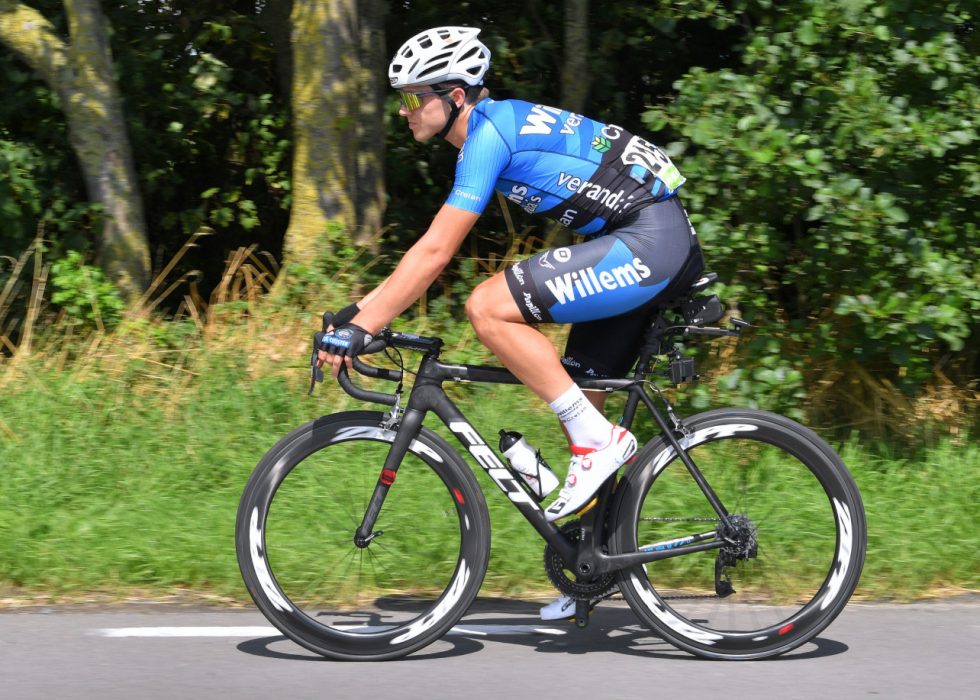 HJERTESTANS: Michael Goolaerts fikk hjertestans under Paris-Roubaix og er sendt til sykehus. FOTO: Tim de Waele (TDWSport.com)