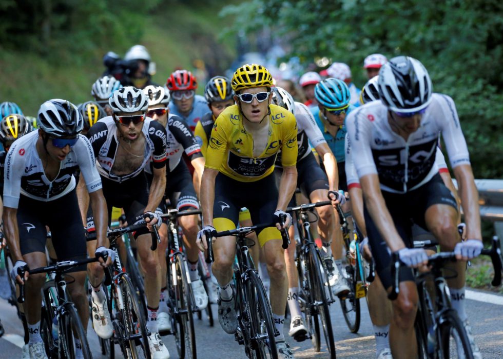VANSKELIG DAG: Geraint Thomas må være forberedt på mange angrep på hans gule trøye på den 17. etappen i årets Tour de France.