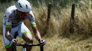 UT PÅ VIDDA: Warren Barguil ble blåst av veien på andre etappe av Arctic Race. Her fra Tour de France. Foto: AFP PHOTO / Philippe LOPEZ