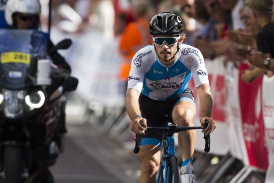 KJEMPET OM SEIEREN: Sondre Holst Enger nær etappeseier i Arctic Race of Norway. FOTO: Trond Reidar Teigen / NTB scanpix