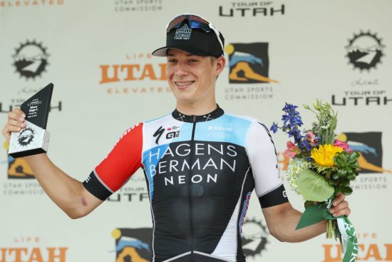 PÅ VEI MOT STJERNESTATUS: Jasper Philipsen spurtslo Travis McCabe og tok etappeseier under Tour of Utah tidligere i år. Nå kan 20-åringen være klar for WorldTouren