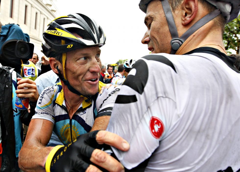 Tour de Fance. Thor Hushovd vant den 6. etappen fra Girona til Barcelona. Her gratuleres han av Lance Armstrong.